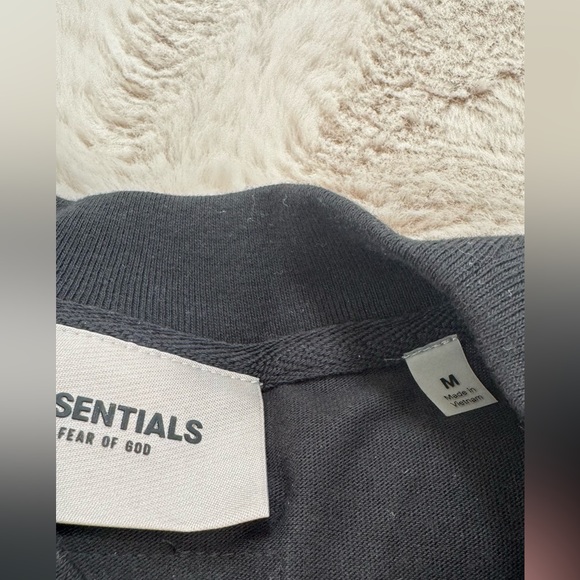 Fear of God Essentials - Picture 5 of 5